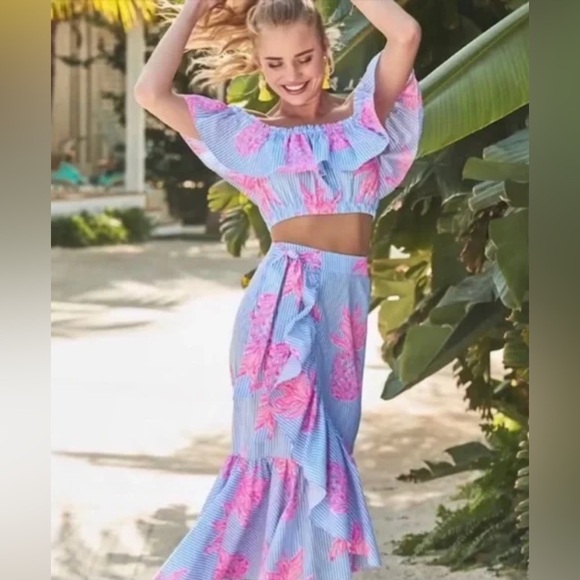 Lilly Pulitzer Larissa off shoulder two piece set in Rum Swizzle - Picture 2 of 13